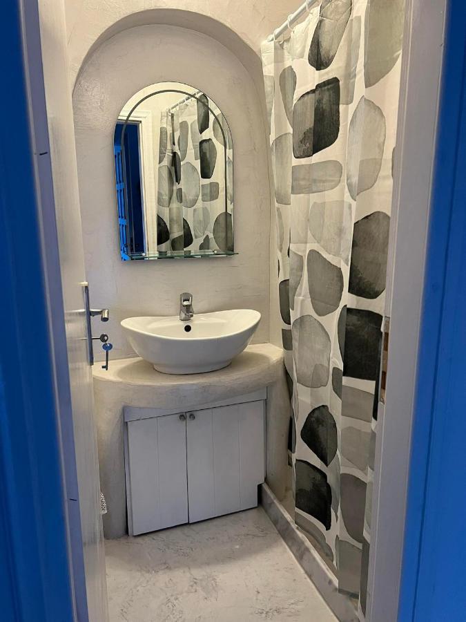 Zolfo Antico Beach Apartment Perissa Bagian luar foto