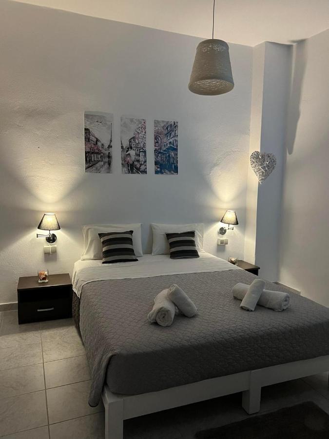 Zolfo Antico Beach Apartment Perissa Bagian luar foto