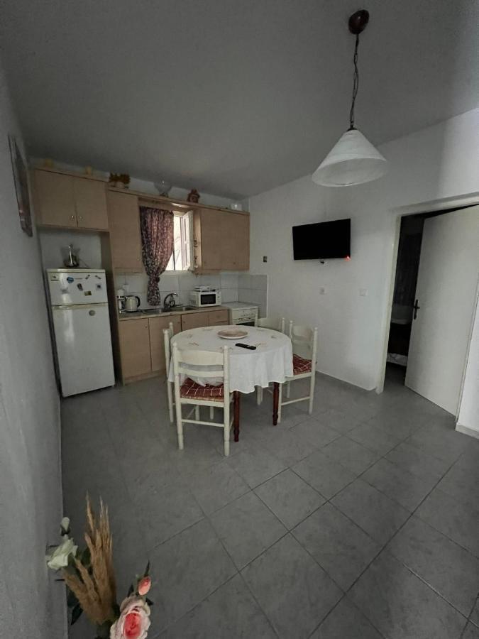 Zolfo Antico Beach Apartment Perissa Bagian luar foto