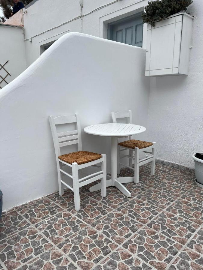 Zolfo Antico Beach Apartment Perissa Bagian luar foto