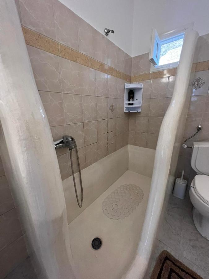 Zolfo Antico Beach Apartment Perissa Bagian luar foto