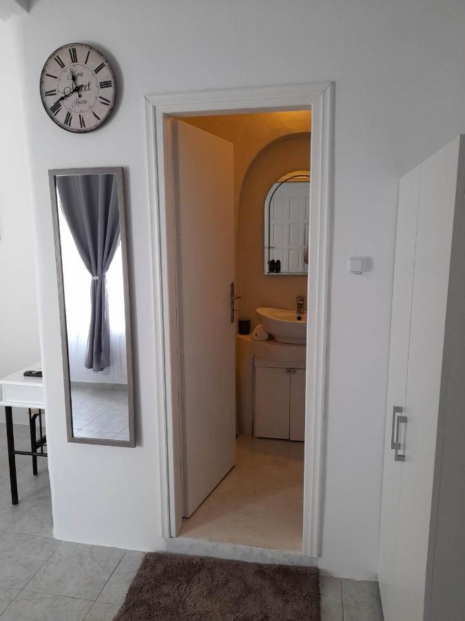 Zolfo Antico Beach Apartment Perissa Bagian luar foto
