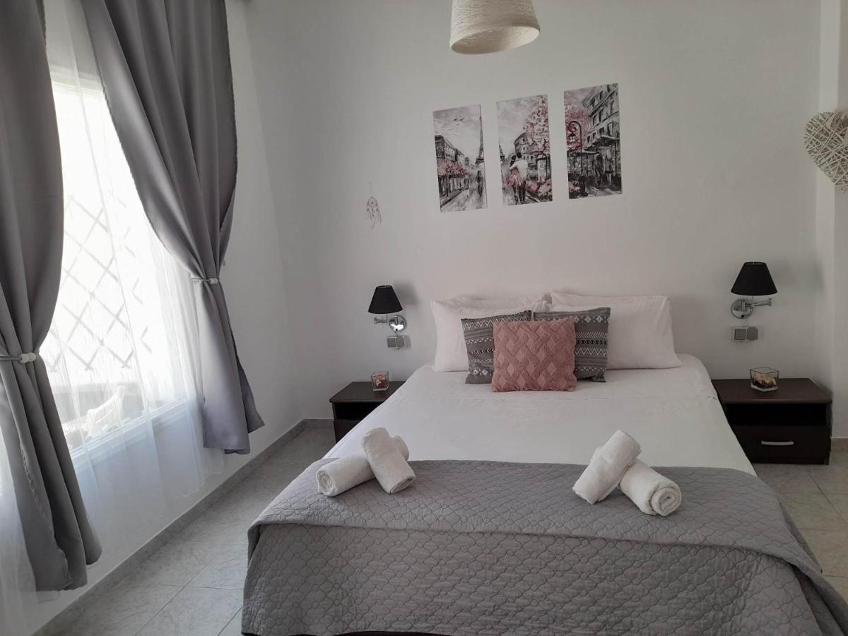 Zolfo Antico Beach Apartment Perissa Bagian luar foto
